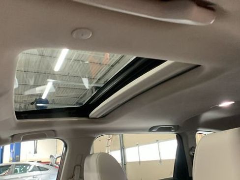 Used 2024 Honda CR-V EX-L image 17