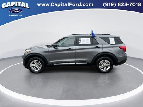 Certified 2023 Ford Explorer XLT image 5