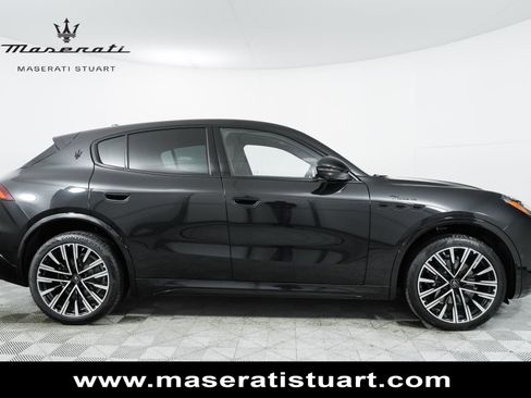 New 2025 Maserati Grecale Modena AWD/4WD image 8