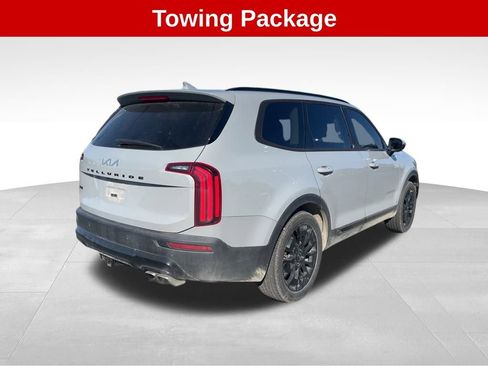 Used 2022 Kia Telluride EX w/ EX Premium Package image 5