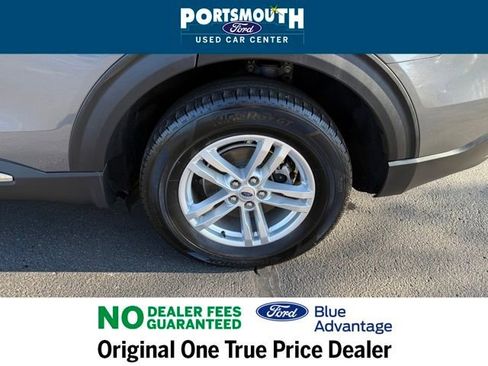 Used 2022 Ford Explorer XLT w/ Equipment Group 202A image 26