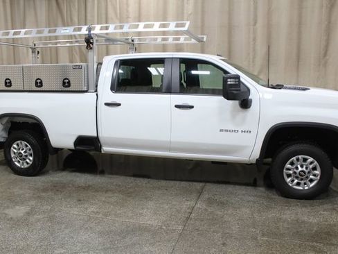 Used 2025 Chevrolet Silverado 2500 W/T w/ WT/CX Safety Package image 3