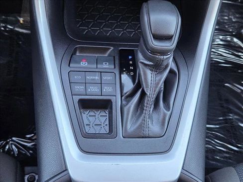 Certified 2025 Toyota RAV4 LE image 13