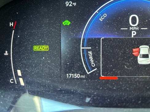 Used 2025 Toyota Camry LE FWD image 16