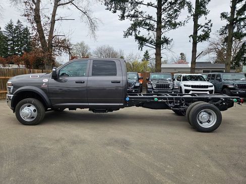 New 2026 RAM 4500 Tradesman AWD/4WD image 4