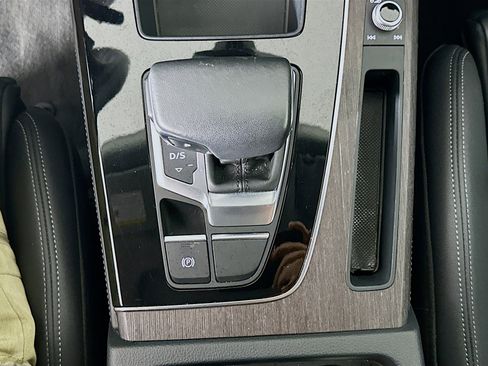 Used 2024 Audi Q5 2.0T Premium Plus image 25