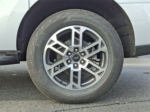 New 2025 Ford Expedition Max Active image 5