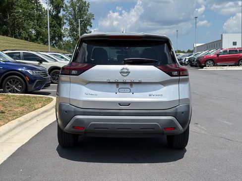Used 2021 Nissan Rogue SV AWD/4WD image 10