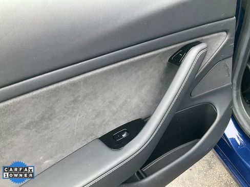 Used 2019 Tesla Model 3 Standard Range Plus image 32