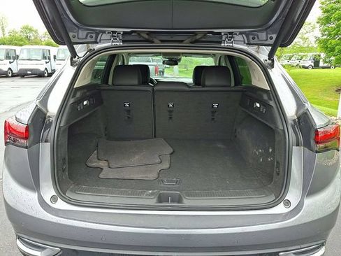 Certified 2022 Buick Envision Essence w/ Safety Package FWD image 23