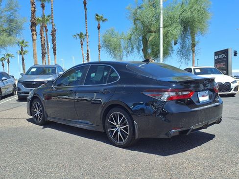 Used 2024 Toyota Camry SE FWD image 8