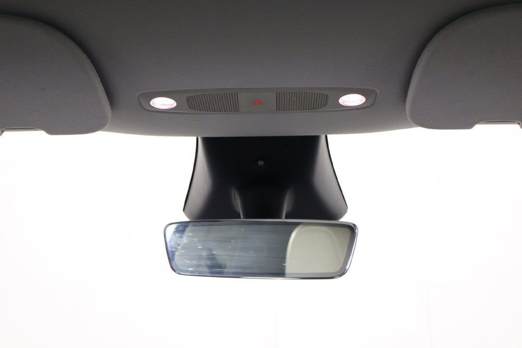 Used 2023 Tesla Model Y Long Range AWD/4WD image 19