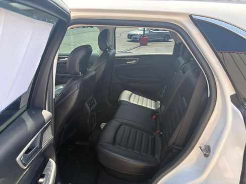 Used 2019 Ford Edge SEL w/ Equipment Group 201A AWD/4WD image 13