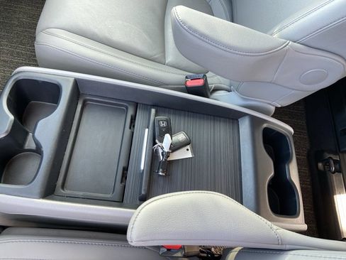 Used 2022 Honda Odyssey EX-L image 40