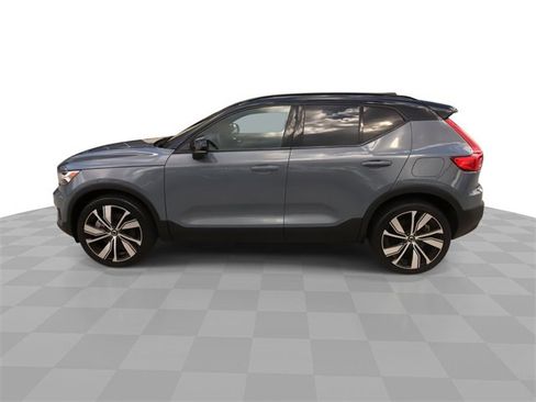 Used 2021 Volvo XC40 P8 Recharge w/ Advanced Package image 8
