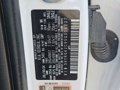 Certified 2025 Kia Sorento LX image 22