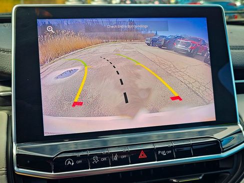 Certified 2023 Jeep Compass Limited image 24