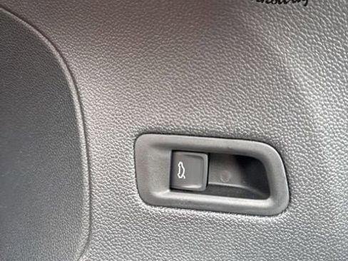 New 2026 Volkswagen Atlas SEL image 17