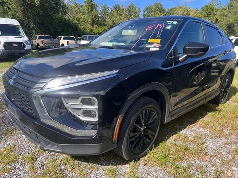 Used 2023 Mitsubishi Eclipse Cross LE AWD/4WD image 2