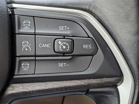 Certified 2021 Jeep Grand Cherokee L Limited image 21