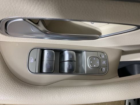 Used 2020 Mercedes-Benz GLS 450 4MATIC image 21
