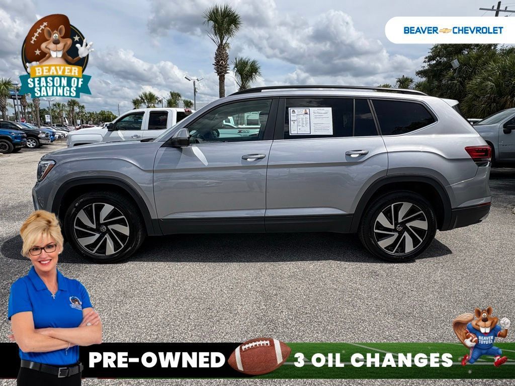 Used 2024 Volkswagen Atlas SE AWD/4WD image 4