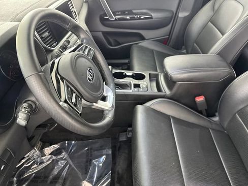 Certified 2022 Kia Sportage Nightfall Edition w/ Nightfall Fwd Premium Package image 22