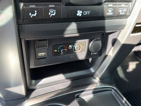 Used 2024 Toyota 4Runner Limited RWD image 28