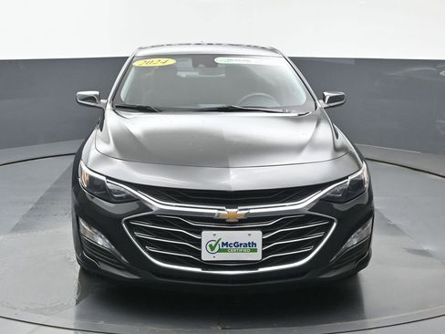 Used 2024 Chevrolet Malibu LT image 3