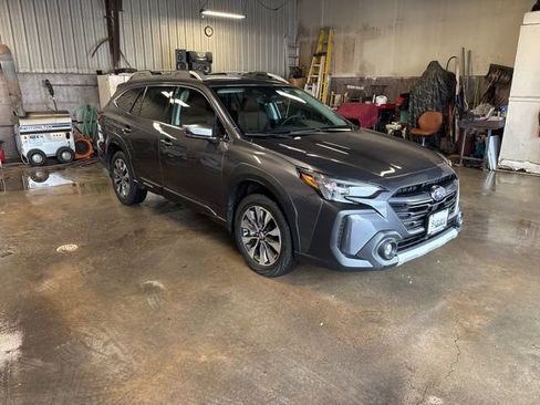 Used 2025 Subaru Outback Touring XT w/ Popular Package #2 AWD/4WD image 1