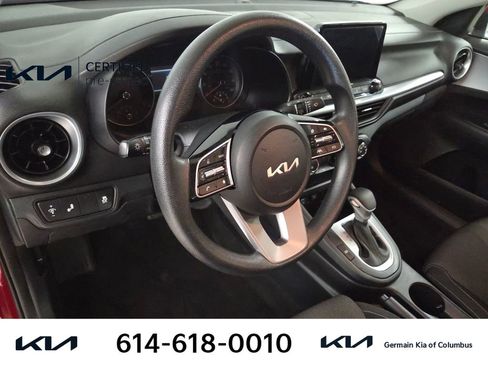 Certified 2024 Kia Forte LXS w/ LXS Technology Package FWD image 17