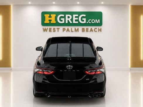 Used 2021 Toyota Camry SE FWD image 8
