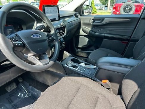 Used 2025 Ford Escape Active AWD/4WD image 14