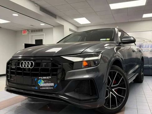 Used 2020 Audi Q8 Premium Plus w/ Premium Plus Package AWD/4WD image 3