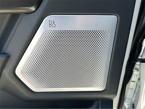 New 2025 Ford F150 Lariat w/ Equipment Group 502A High image 38