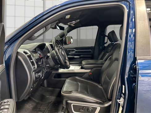 Used 2022 RAM 1500 Laramie w/ Sport Appearance Package image 9