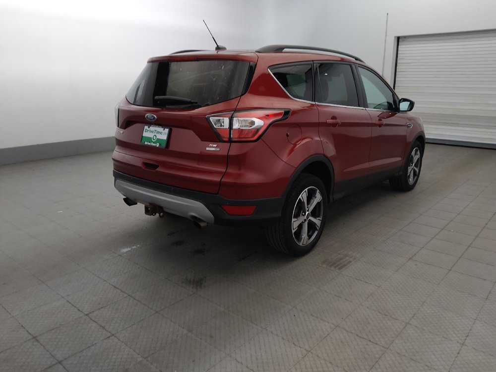 Used 2017 Ford Escape SE w/ SE Leather Comfort Package AWD/4WD image 9