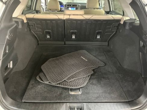 Used 2019 Subaru Outback 2.5i Premium image 22