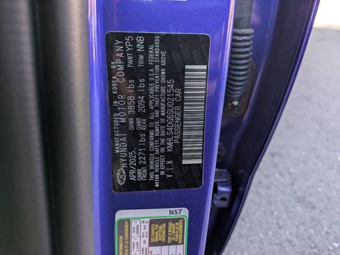 New 2025 Hyundai Elantra SEL image 32