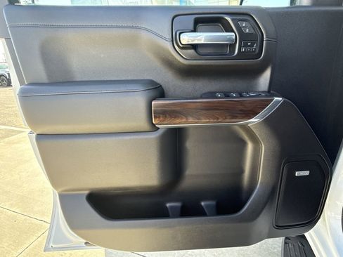 Used 2022 GMC Sierra 1500 SLT w/ SLT Premium Plus Package image 21