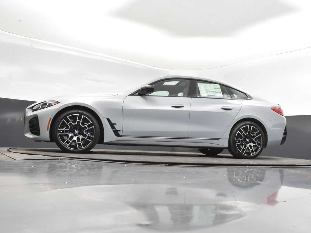 Certified 2026 BMW 430i w/ M Sport Package RWD image 39