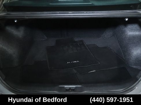 Used 2024 Nissan Altima 2.5 S FWD image 30