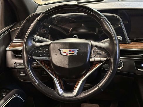 Used 2023 Cadillac Escalade Premium Luxury image 21
