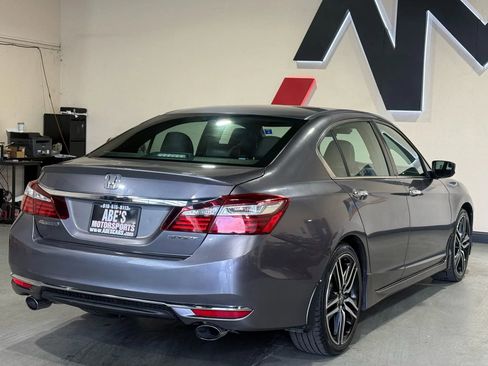 Used 2016 Honda Accord Sport image 6