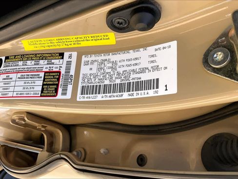 Used 2018 Toyota Tacoma TRD Sport image 34