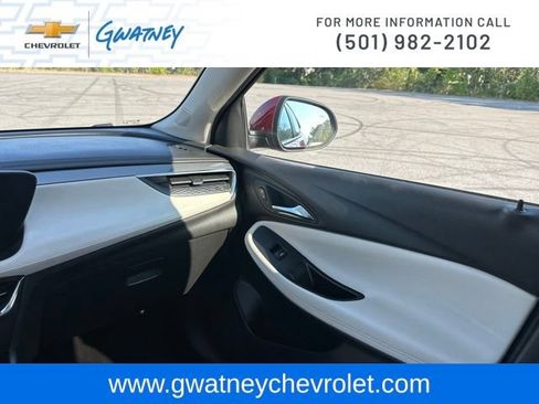 Used 2025 Buick Encore GX Preferred w/ Comfort Package FWD image 24