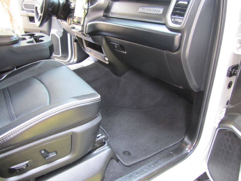 Used 2026 RAM 2500 Laramie AWD/4WD image 22