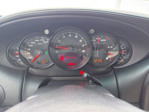 Used 2002 Porsche 911 Carrera RWD image 14