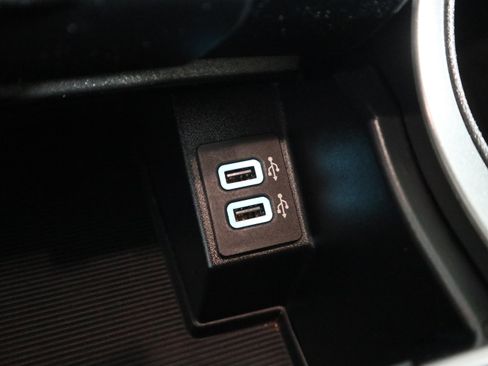 Used 2020 Ford Edge SE FWD image 28