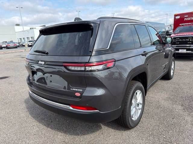 New 2026 Jeep Grand Cherokee Laredo AWD/4WD image 3